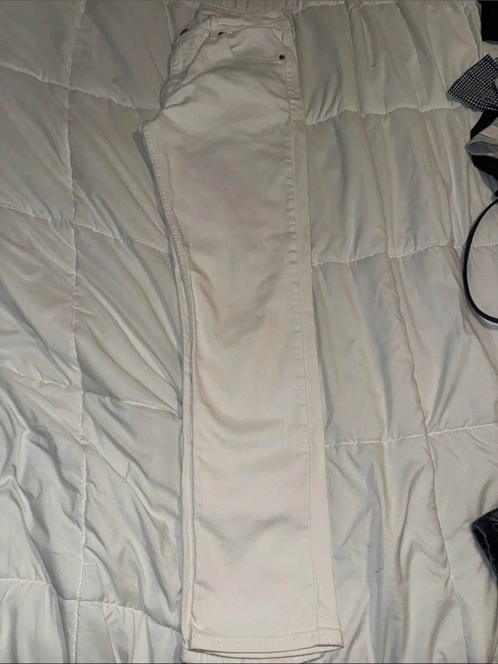 Levi's Cream Quilted Comforter Coverlet